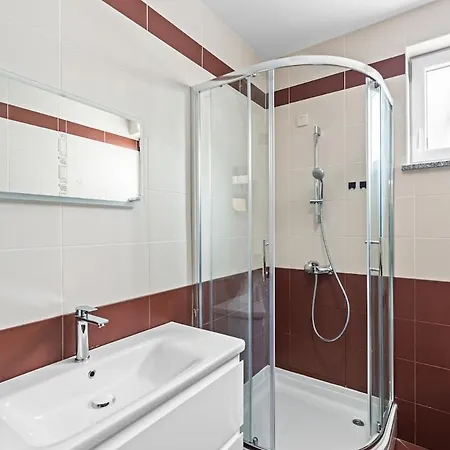 Lux דירה פולה